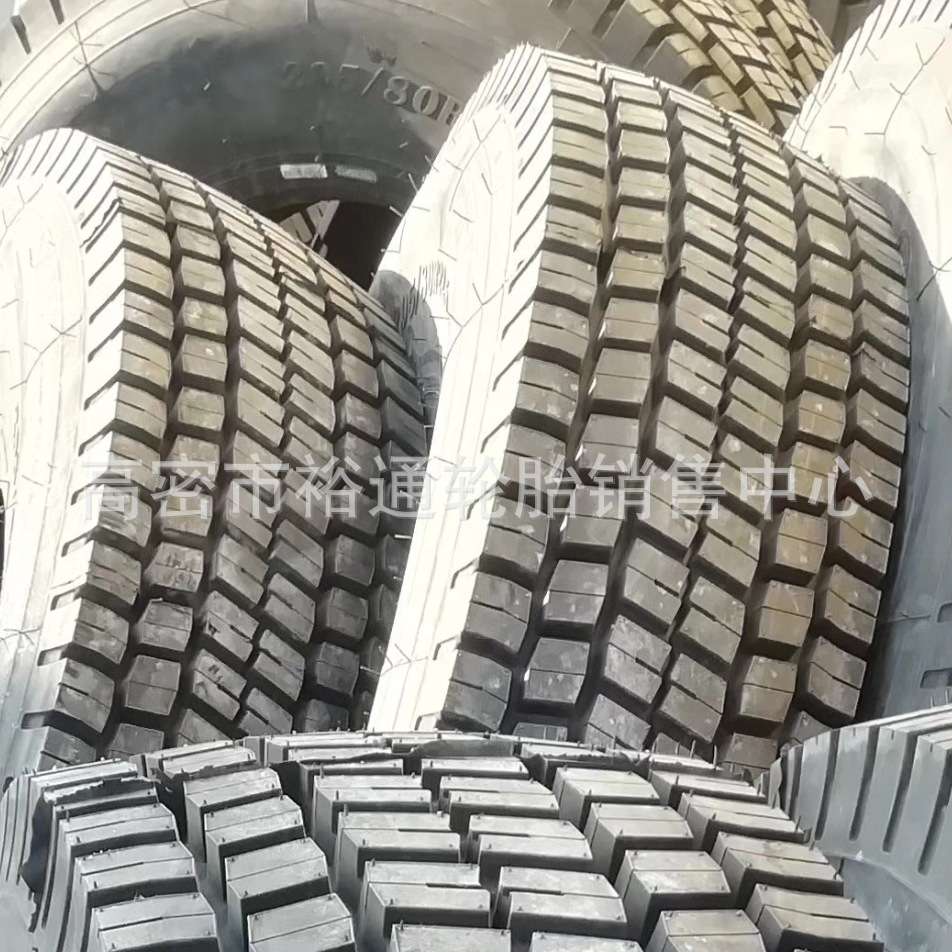 卡货车子午线轮胎12R22.5 295/80R22.5 半挂车真空轮胎11 12R22.5