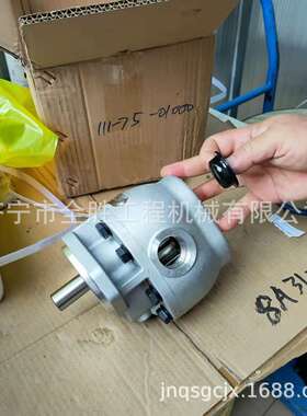 供应SD08推土机齿轮泵 111-75-01000 推土机变速泵 工作泵