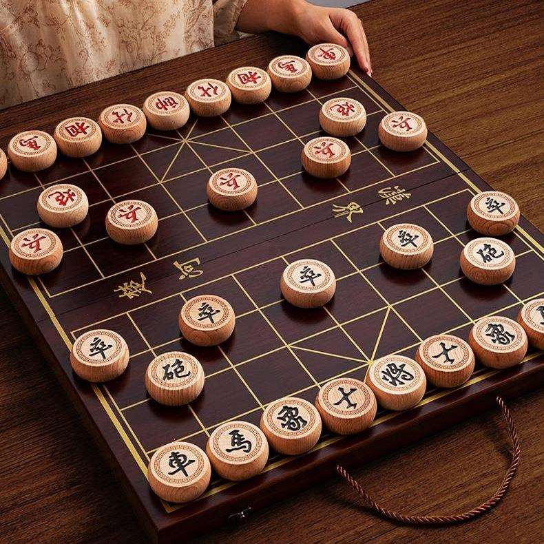 象棋中国象棋带棋盘套装实木成人大号便携式雕花榉木红花梨棋