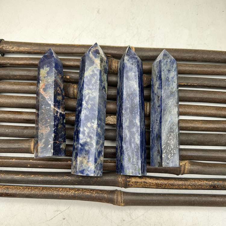厂家 天然水晶蓝纹石六角棱柱水晶柱原石打磨单尖柱现货