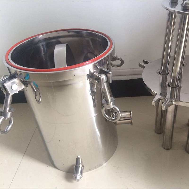 不锈钢管道除铁器食品级液体浆料磁性过滤器吸铁石高强磁棒吸铁器