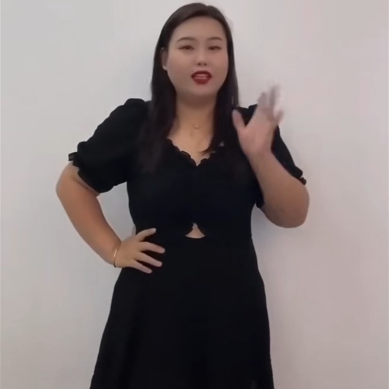 夏季泳衣女款2024新款胖女大码网红风胖mm连身温泉泳装潮女