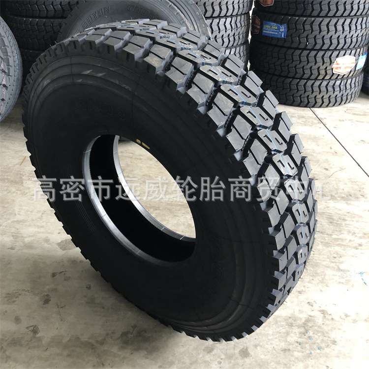 全钢丝轮胎1100R20前四后八11.00R20自卸车大货车轮胎矿山半挂车