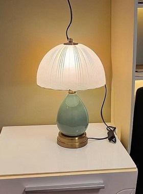 现代网红卧室夜灯北欧温馨浪漫书房陶瓷台灯护眼床头装饰调光台灯