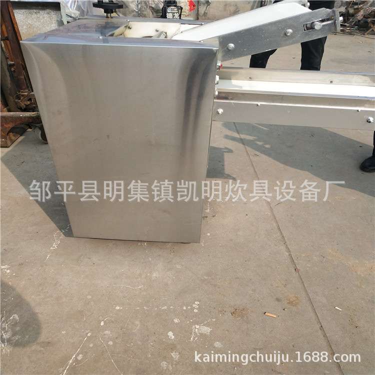 半自动不锈钢揉面压皮机 压面机价格 凯明全自动压面机厂家