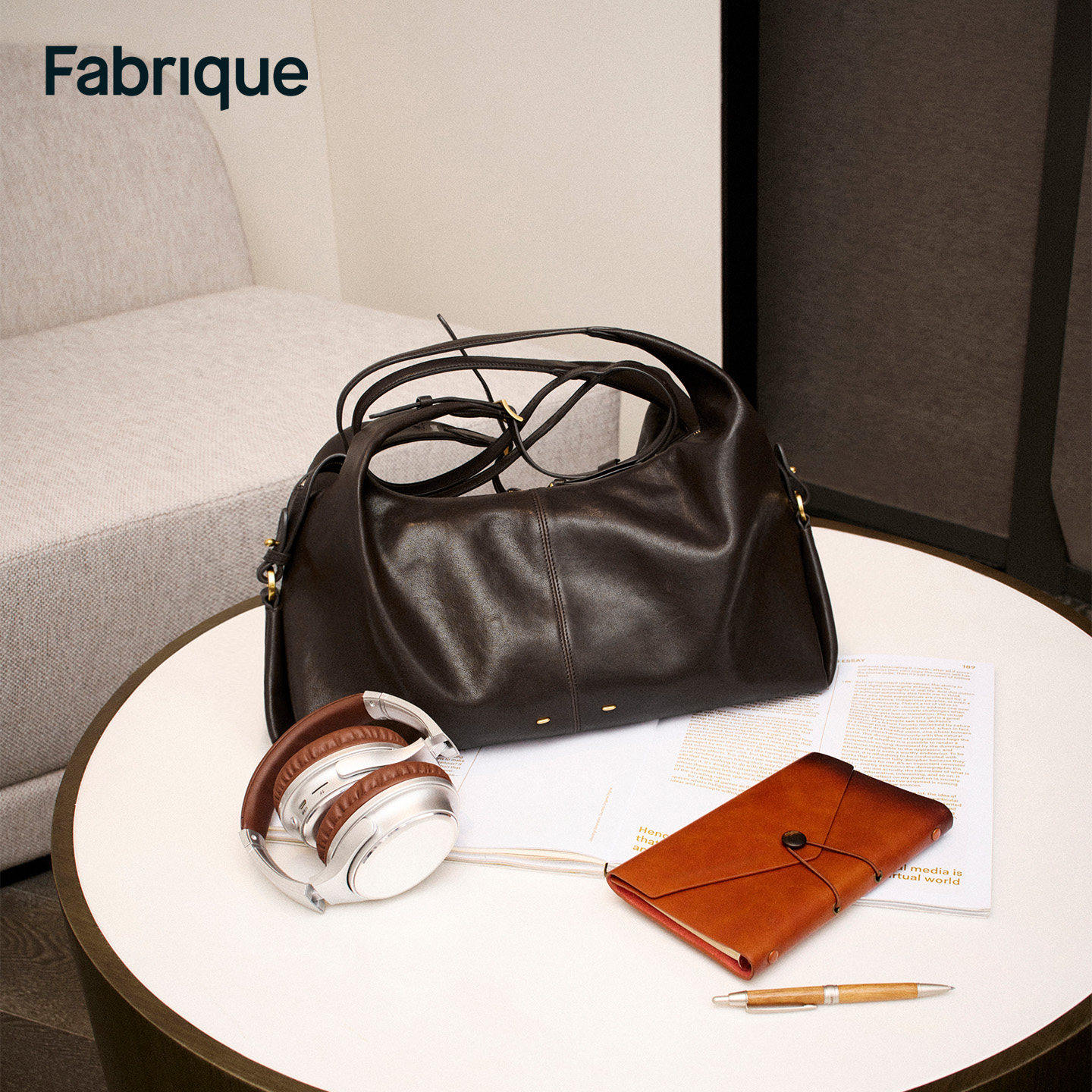 Fabrique流浪包牛皮轻便大容量