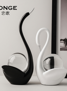 创意黑白天鹅酒柜装饰品摆件家居饰品客厅电视柜玄T关乔迁新居礼