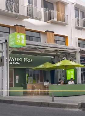 LED异形屏展厅商场舞台室内全彩LED魔方屏拼接大屏幕高清显示方案