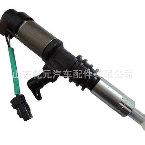 共轨喷油器总成 095000-8621  喷油器ME307085  6M60T
