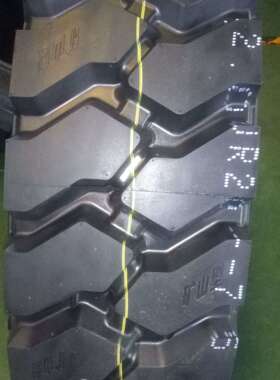 全钢丝轮胎 1200R20 900R20矿山轻卡货车轮胎工程机械厚车胎厂家