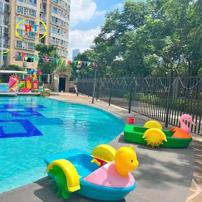 浩童源头厂家聚乙烯材料撞不坏砸不烂手摇船水上儿童游乐项目