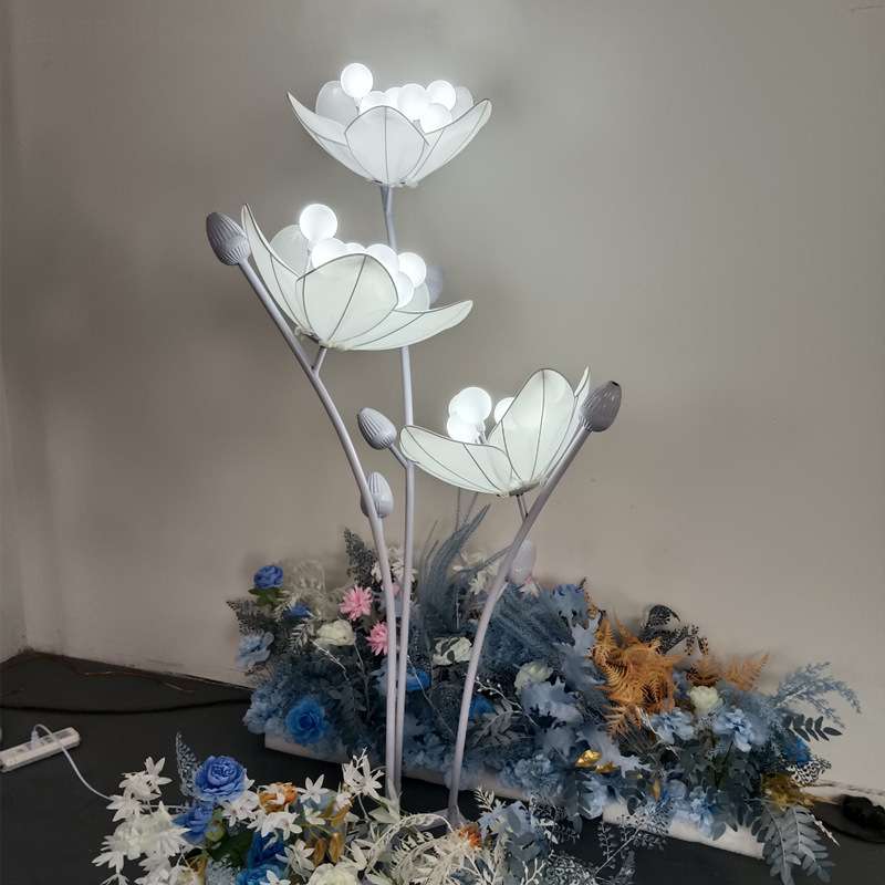婚庆铁艺发光路引灯花朵婚礼背景道具舞台装饰品场景布置灯光摆件