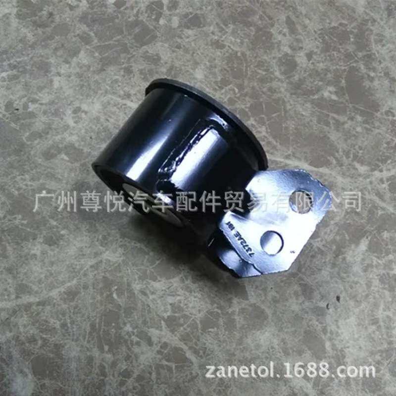 汽车 昂科雷配件 昂克雷 前下悬挂下摆臂 胶套 衬套 大