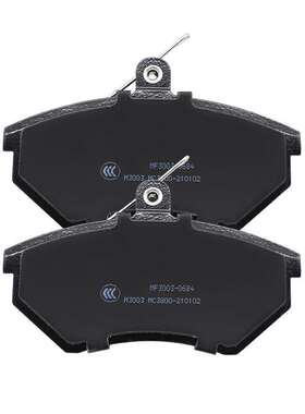 D684适应捷达王/五菱荣光/宏光/旗云/北汽幻速S3/昌河M50刹车片