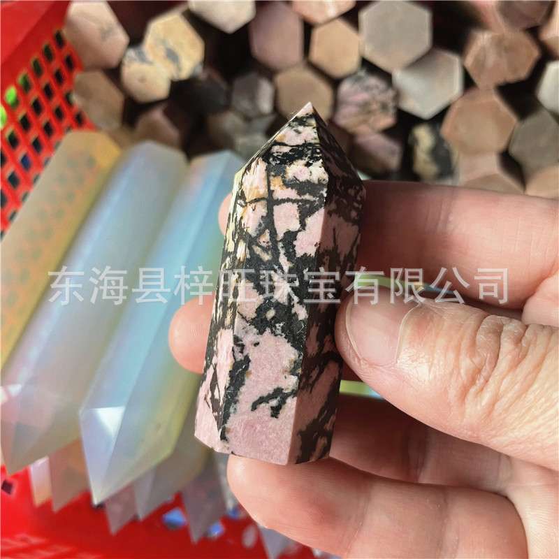 供应水晶原石天然水晶柱桃花石柱蔷薇石柱红纹石柱单尖六棱柱摆件