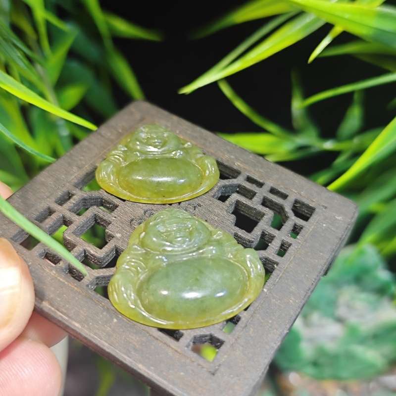 悦缅缘翡翠四会天光墟天然缅甸A货 一手走不单卖黄翡佛
