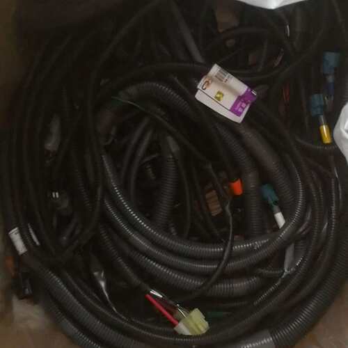 出售三一挖掘机SY225 245 365 235-8 -8S线束 主线束 驾驶室线束