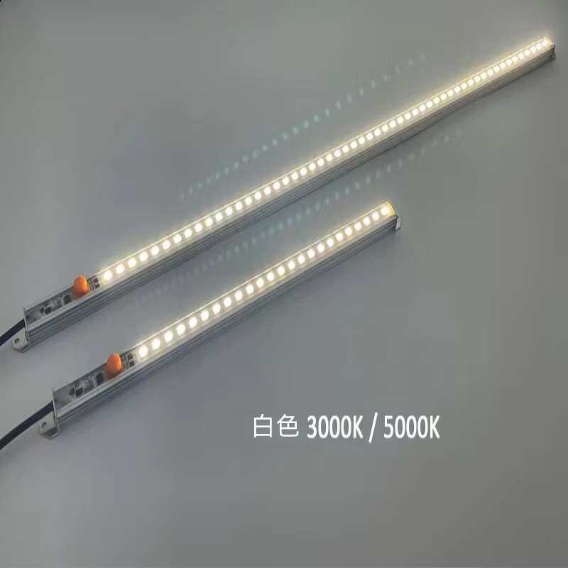 SMD 5050发光二极管野外露营灯，银色/黑色铝制外壳