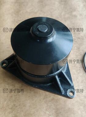 PC450-8挖掘机SAA6D125发动机水泵6251-61-1101