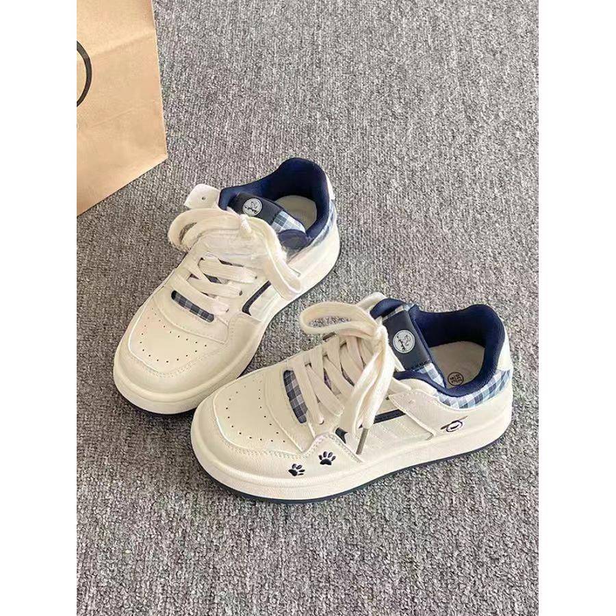 韩系爆款板鞋女款2025新款春秋厚底小白鞋百搭休闲学生小众面包鞋