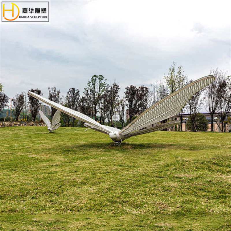 不锈钢雕塑制作户外城市广场商业街景观大型抽象鲸鱼圆环摆件饰品