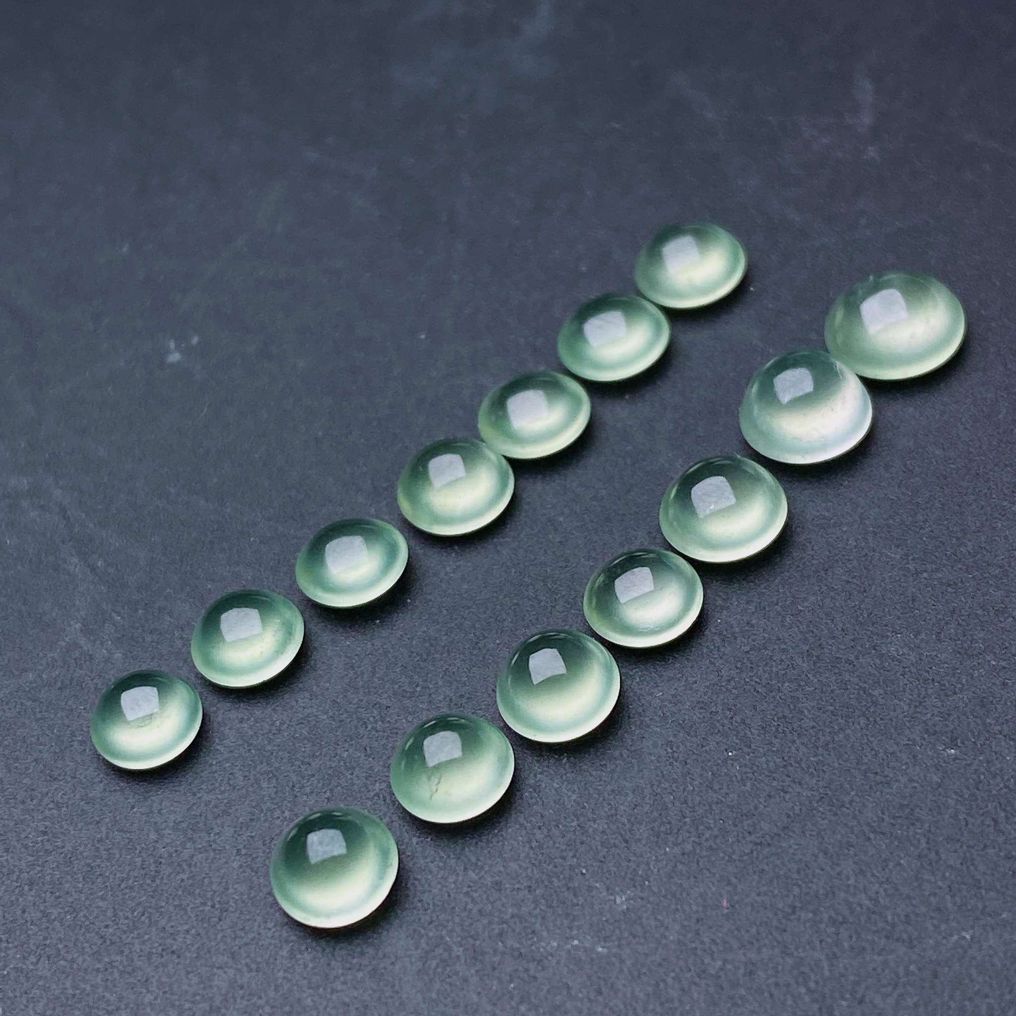 缅甸天然翡翠a货冰种晴水蛋面一手卡5-3.3,4.6mmfxj旦面裸石镶嵌