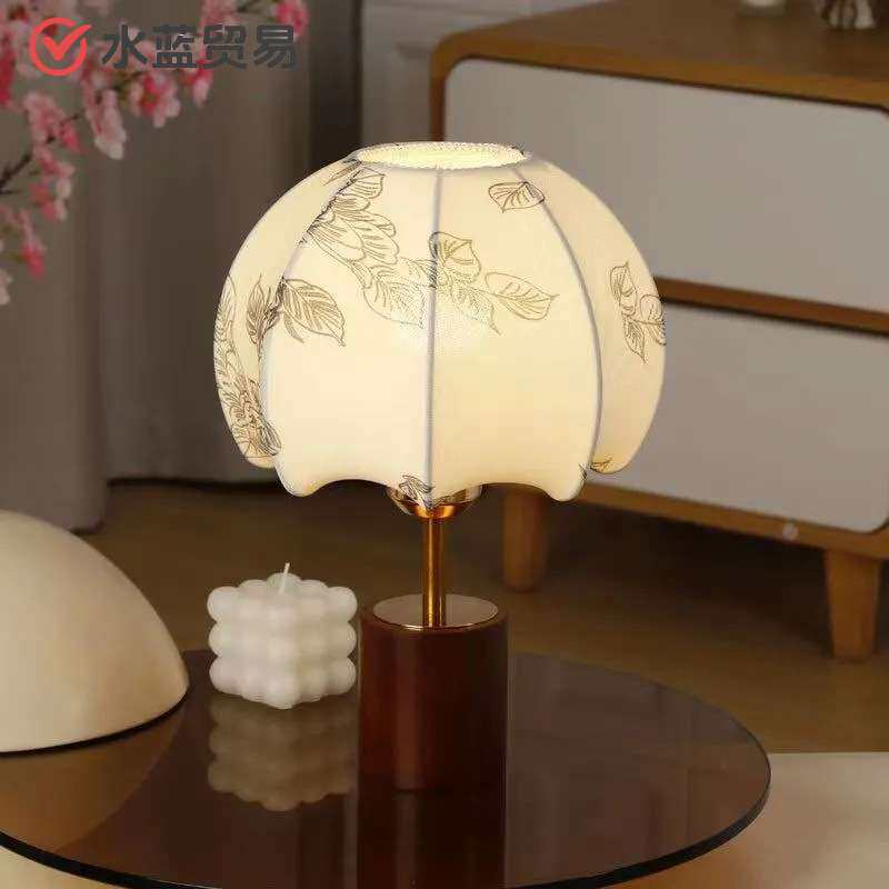 中式田园复古花纹台灯卧室床头柜新款中古装饰灯高