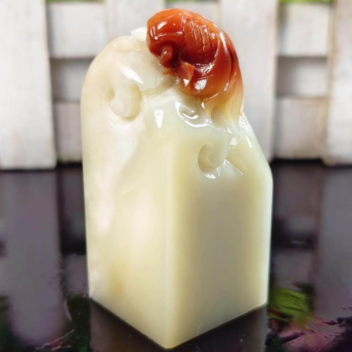 寿山石篆刻石料芙蓉石钮头巧色金鱼金玉满堂题材送礼收藏印章摆件