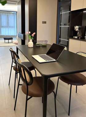 黑色岩板餐桌2025新款小户型家用现代简约长方形饭桌餐桌椅组合