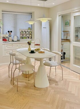 岩餐桌小户型板白色轻奢餐厅奶油吃饭桌家用风餐桌椅组合现代网红