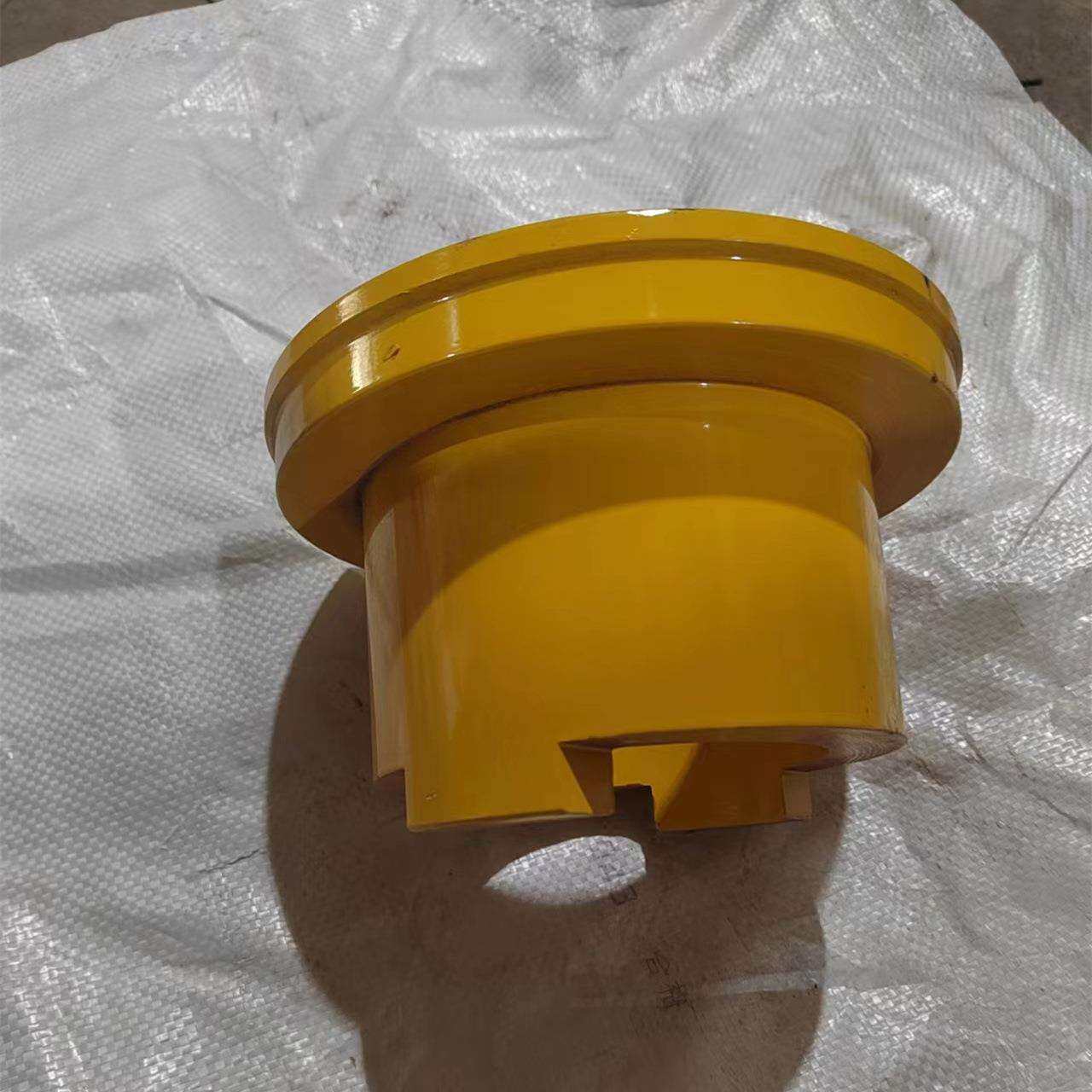 供应挖掘机配件铲斗衬套 PC300 挖机机用轴套黄套