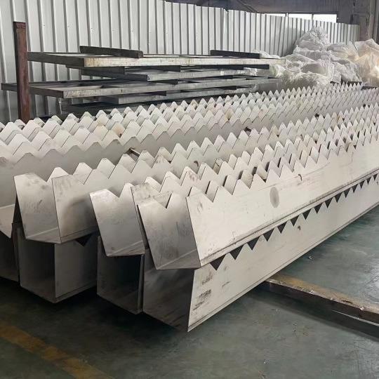 热卖不锈钢304板PP集水槽出水堰板巴歇尔槽环形水槽布水器分水箱