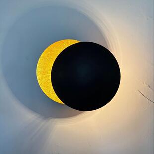 LED日食月食卧室壁灯过道北欧轻奢现代可旋转床头铁艺楼梯灯