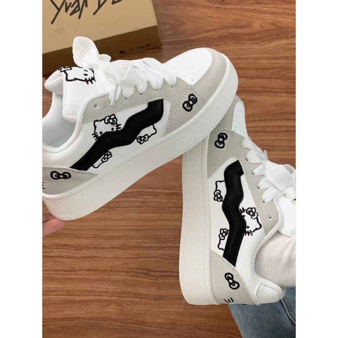 秋季可爱kt猫小白鞋女厚底面包鞋2025新款爆款学生休闲运动板鞋