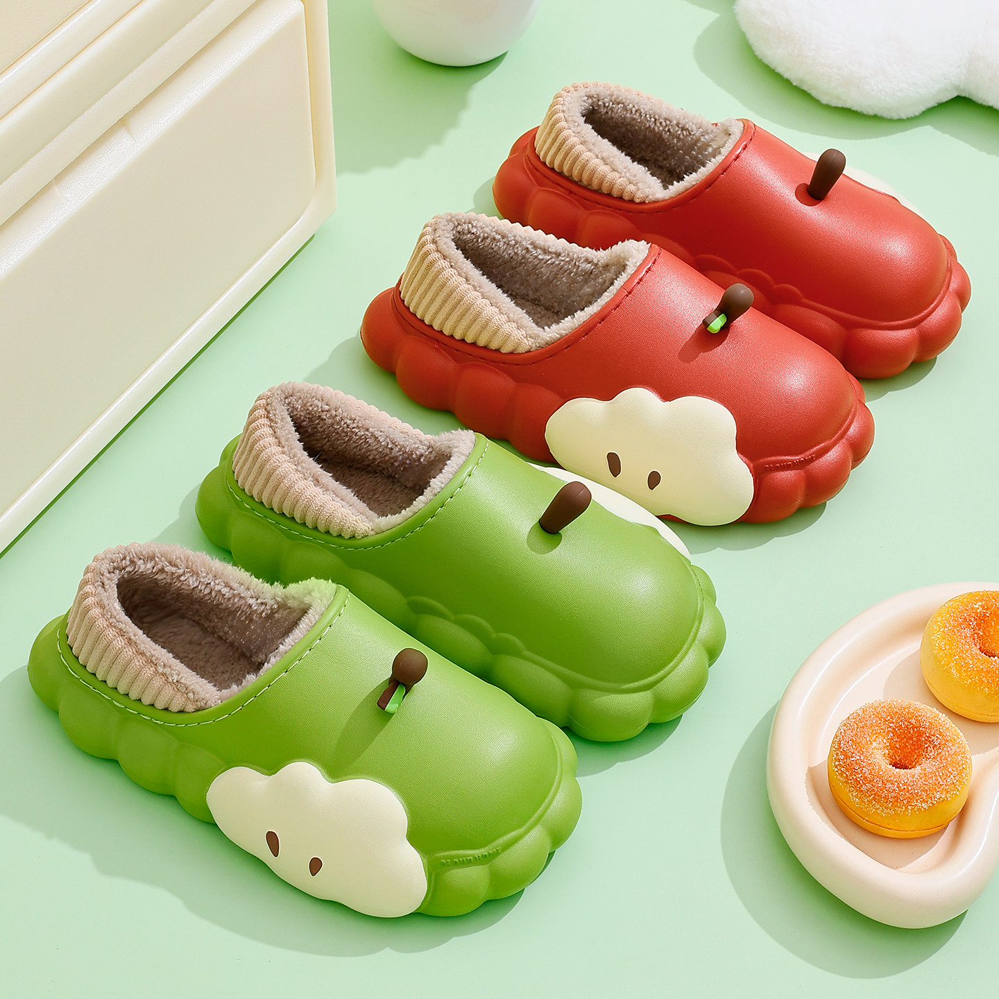 秋冬季可爱新款防水苹果女拖鞋厚底防滑简约耐脏室内加绒保暖棉鞋