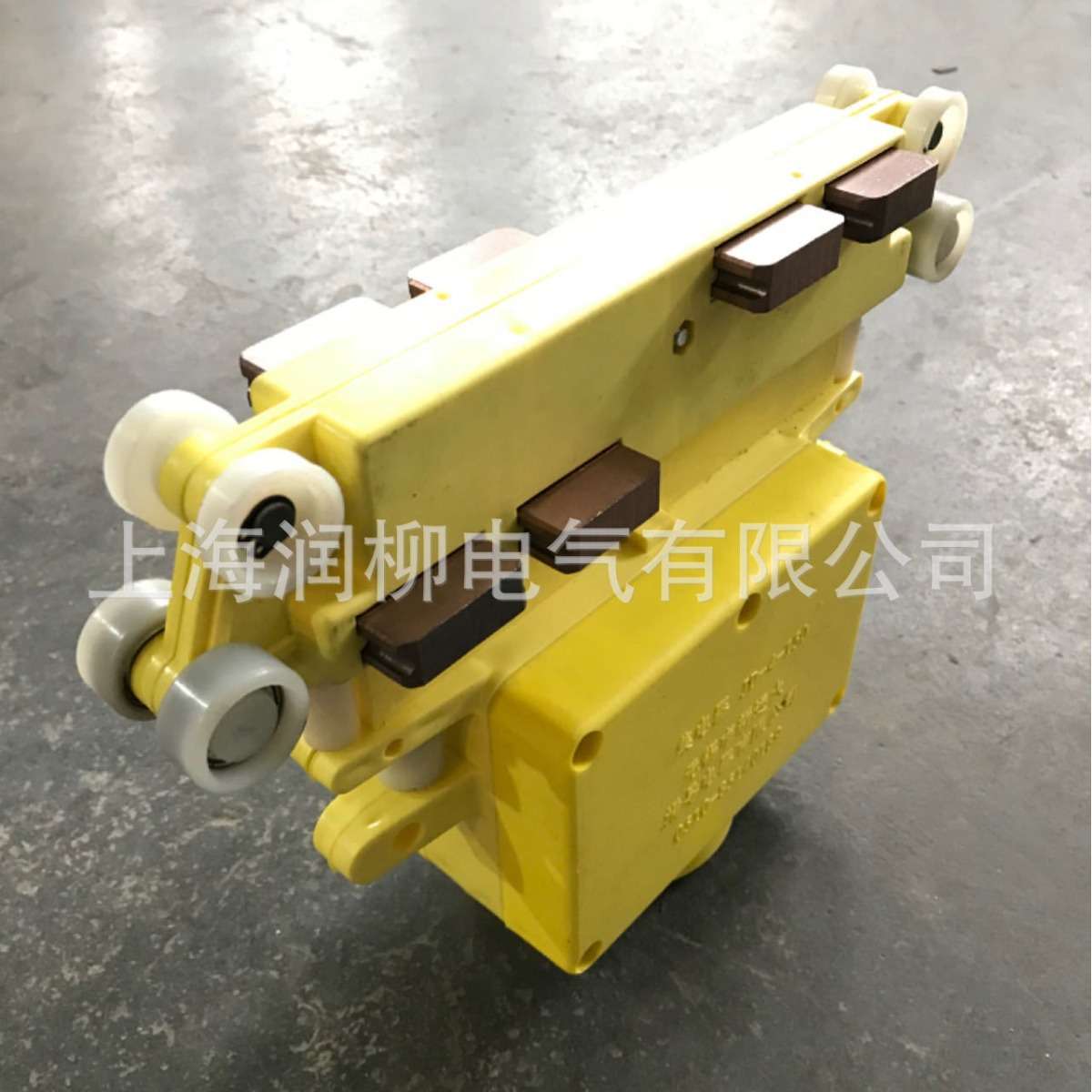 JD-4-150集电器 无锡滑触线 新远大四级管式滑线集电器