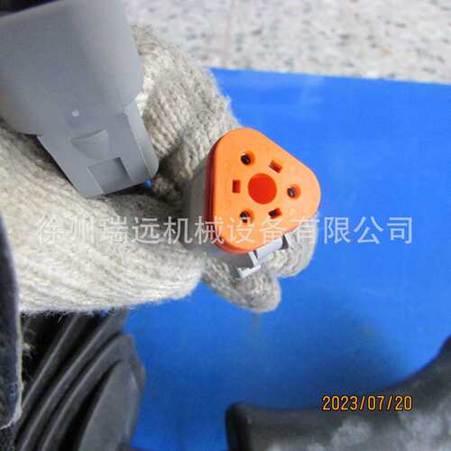 供应徐工XD123压路机原厂配件800360825 S42158E 行走软轴控制器