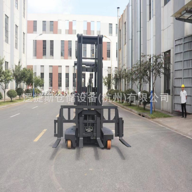 全电动座驾式四向行走前移式叉车1.5吨2.5吨提升高度T3-7.5m叉车