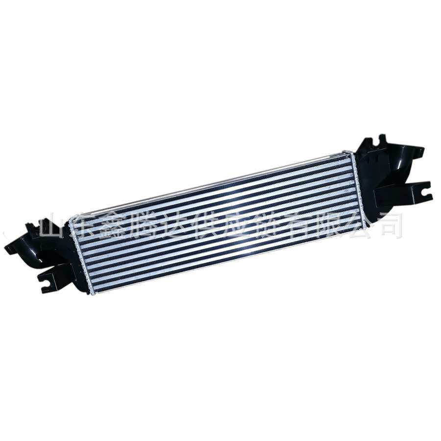 汽车铝制中冷器散热器1530A161 578X161X51用于皮卡L200