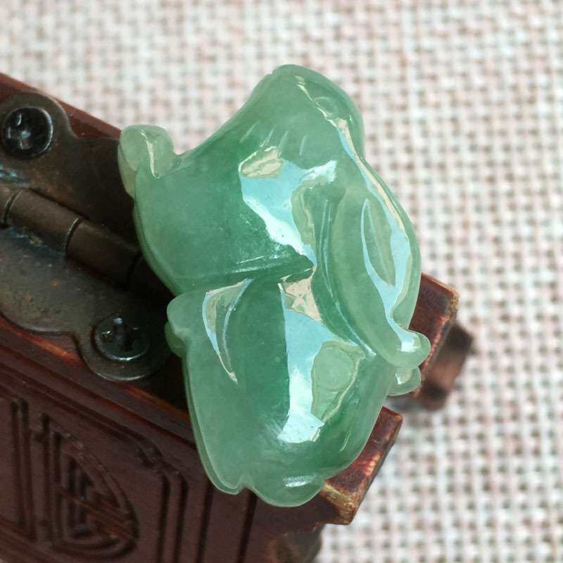 傅小姐翡翠 豆底生肖兔 饱满 种老水润