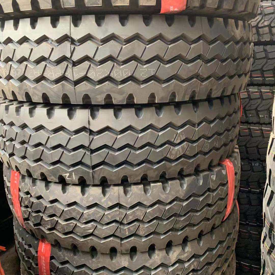 朝阳全钢卡车轮胎900/10.00/11.00/12.00R20载重货车轮胎
