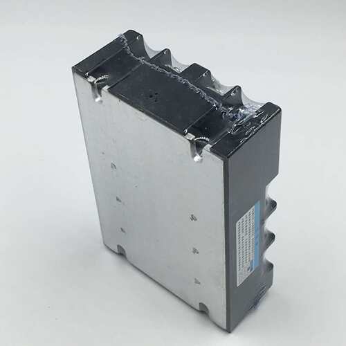 高品质CLION欣大5V控制三相正反转固态继电器HHG1F-3/005F-38 20Z