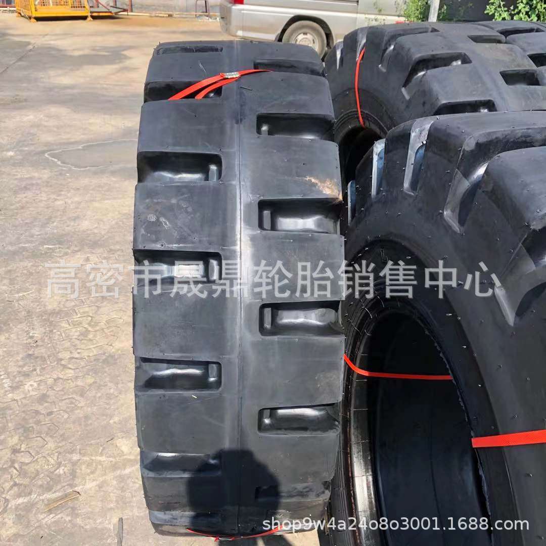 30装载机充气轮胎17.5-25 工程机械轮胎 平地机推土机装载机轮胎