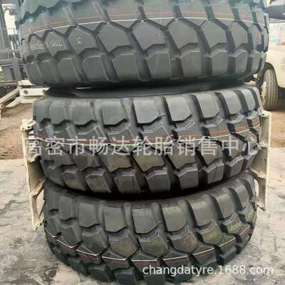 14.00R20 越野车载重轮胎 各种越野规格轮胎 military tire