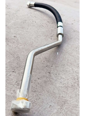 山推推土机SD22F增压器回油管4914213