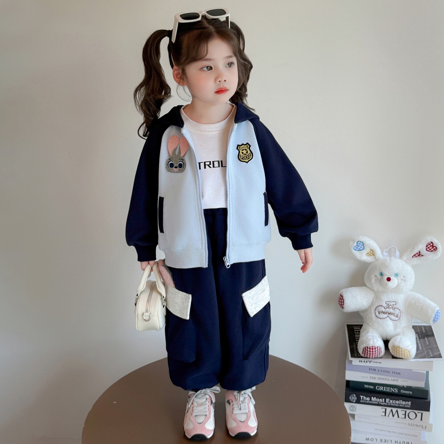 女童秋季套装兔子警官运动两件套