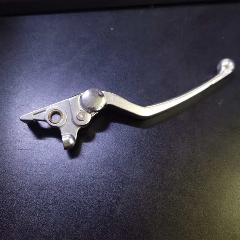 适用摩瑞MV800火灵o骑士  前刹 上泵卡钳 刹车手柄 牛角 手把总成