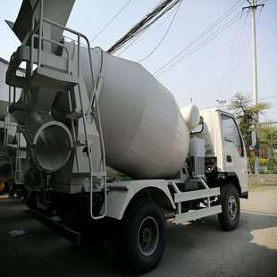 中小型混凝土运输搅拌车 三方半水泥搅拌车 水泥罐车厂家