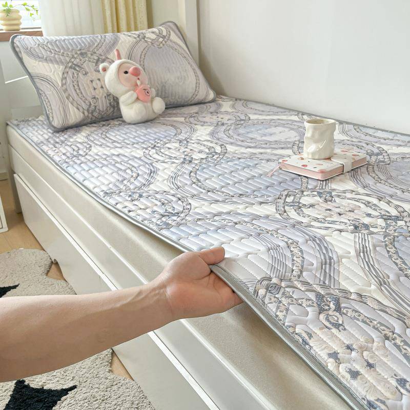 新款乳胶床垫高克重保暖加厚印花水洗棉A类亲肤床垫保护罩