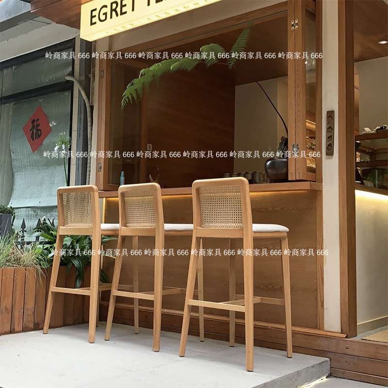 简约中式咖啡厅奶茶店前台吧台椅实木设计师款酒吧创意藤编高脚椅
